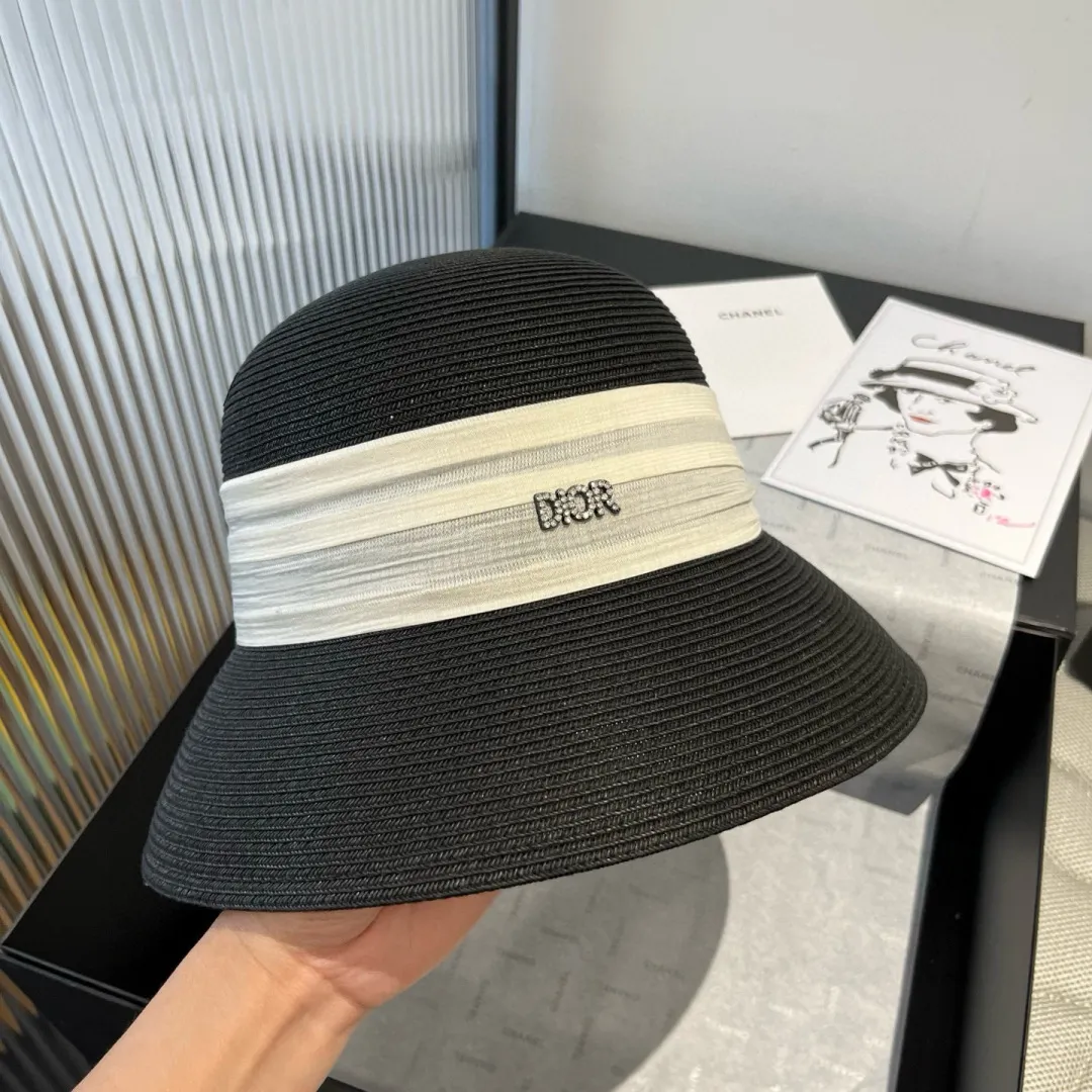 💰160¥ Dior new basin hat, lady style straw hat, made from Taiwan PP straw, head circumference 57cm