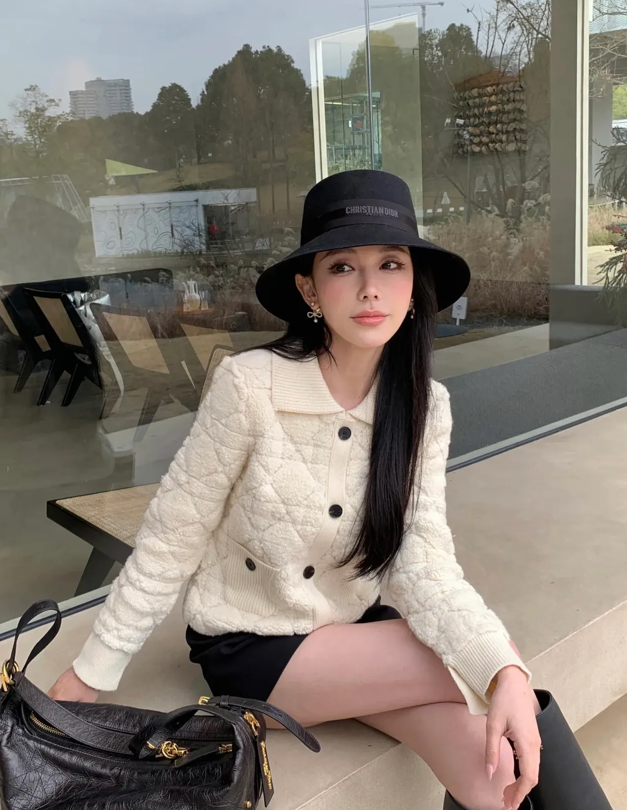 🆕Classic hot style for autumn and winter 🍂Dior imported wool embroidered letter basin hat 🐑Versatile and fashionable style ✨Black