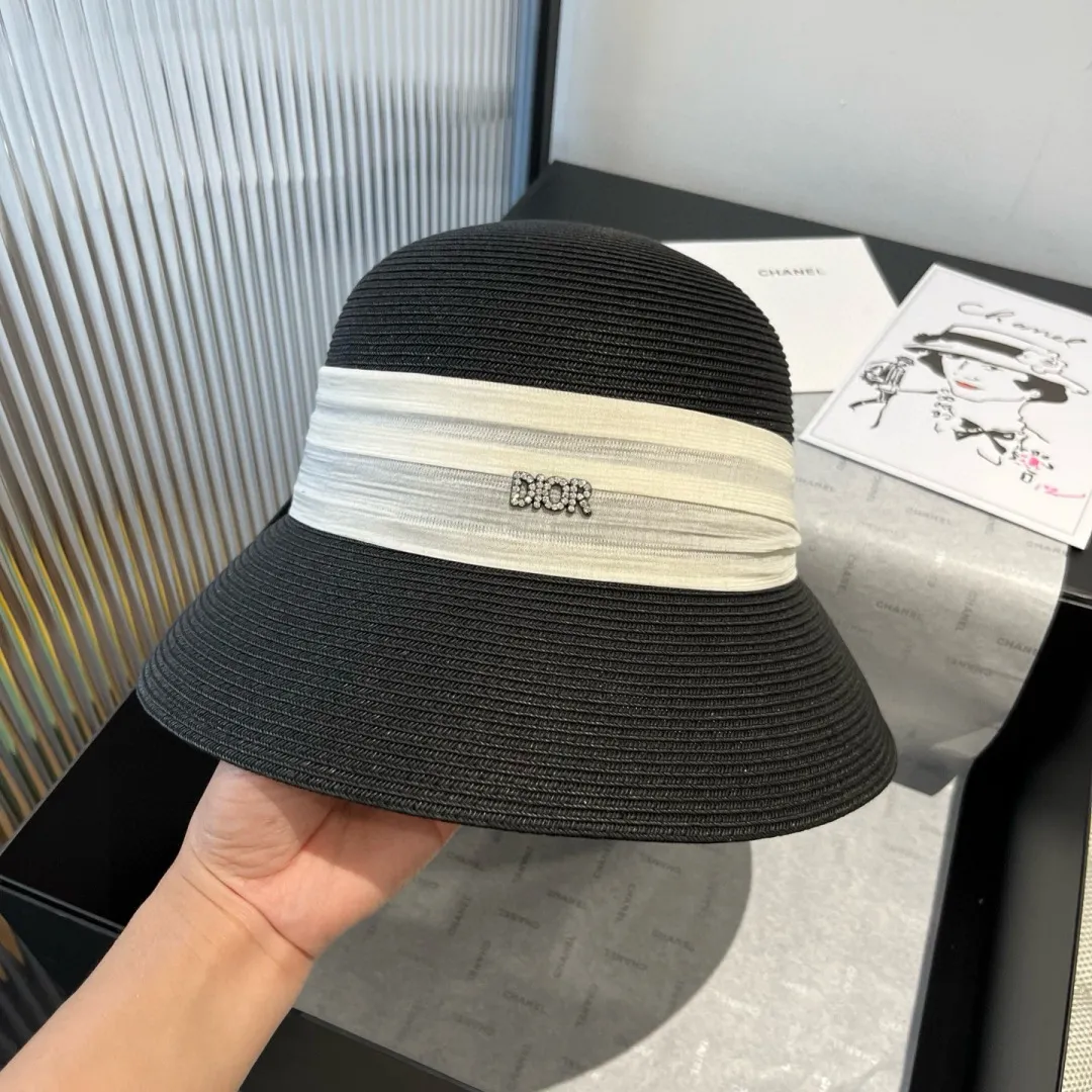 💰160¥ Dior new basin hat, lady style straw hat, made from Taiwan PP straw, head circumference 57cm