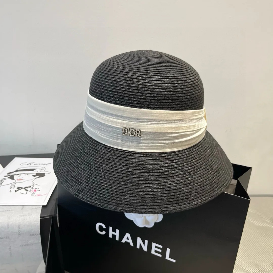 💰160¥ Dior new basin hat, lady style straw hat, made from Taiwan PP straw, head circumference 57cm