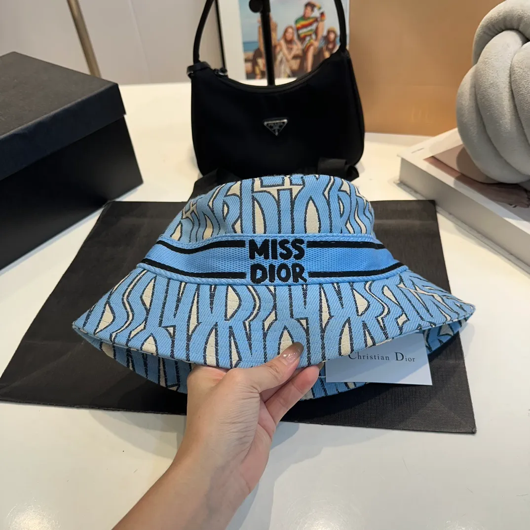 P70 Dior official new fisherman hat, new counter model