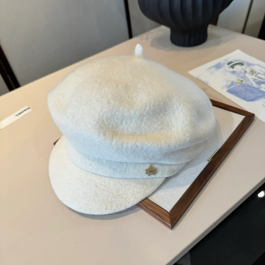 💰130¥ Dior wool painter's cap, 100% wool🦙% fabric, head circumference 57cm