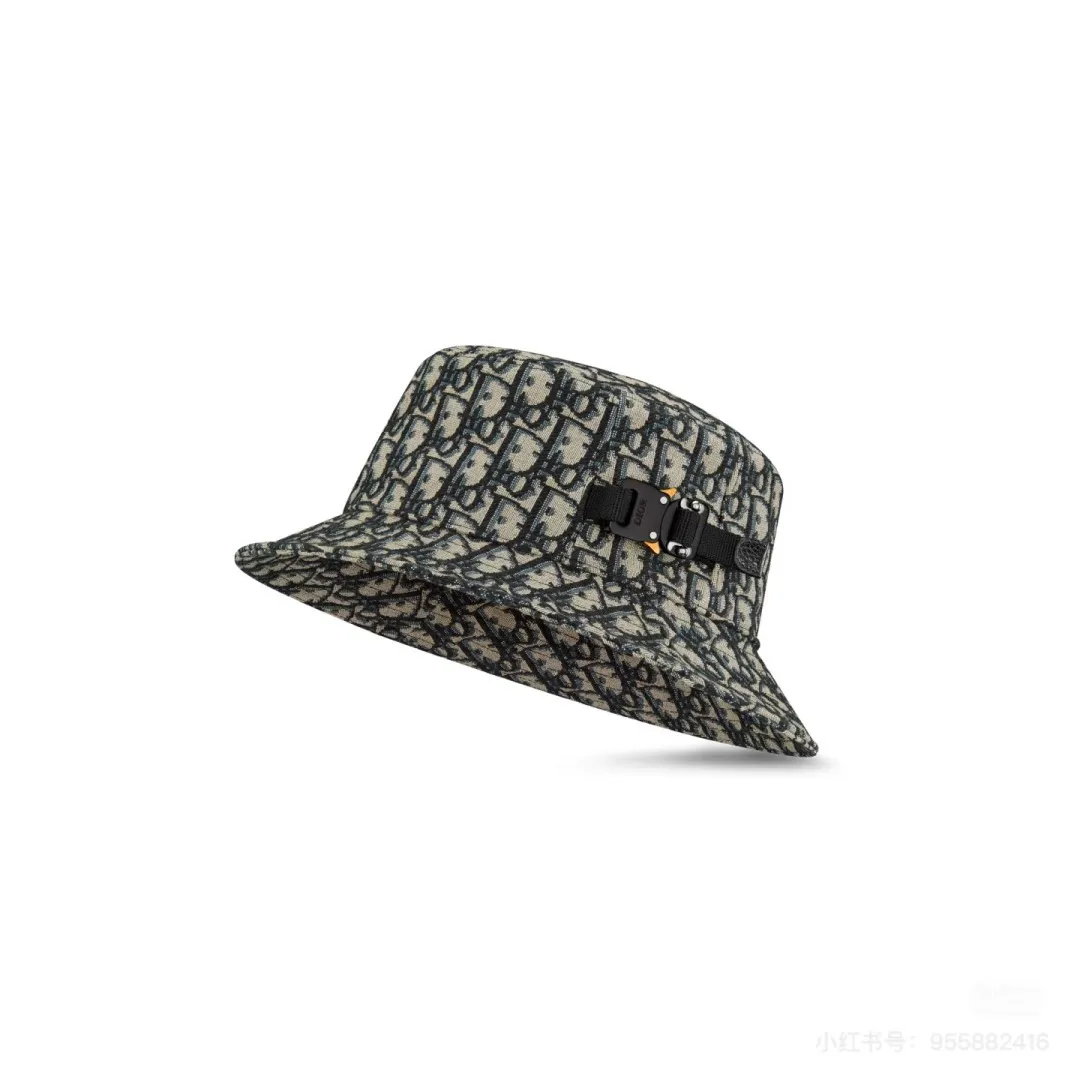 Batch 240 Dior Montaigne bucket hat, whoever wears it will be more beautiful. Create a unique sense of fashion inspired by the elegance of Avenue Montaigne. The delicate leather trim is cleverly matched with the hat body, highlighting the exquisite craftsmanship. The unique hat design fits the curve of the head, making it comfortable and fashionable to wear. Whether on the sunny beach or on the bustling city streets, it can be your perfect match. Instantly enhance your aura, make you stand out from the crowd, easily gain the fashion C position, and become the darling of the fashion circle.
