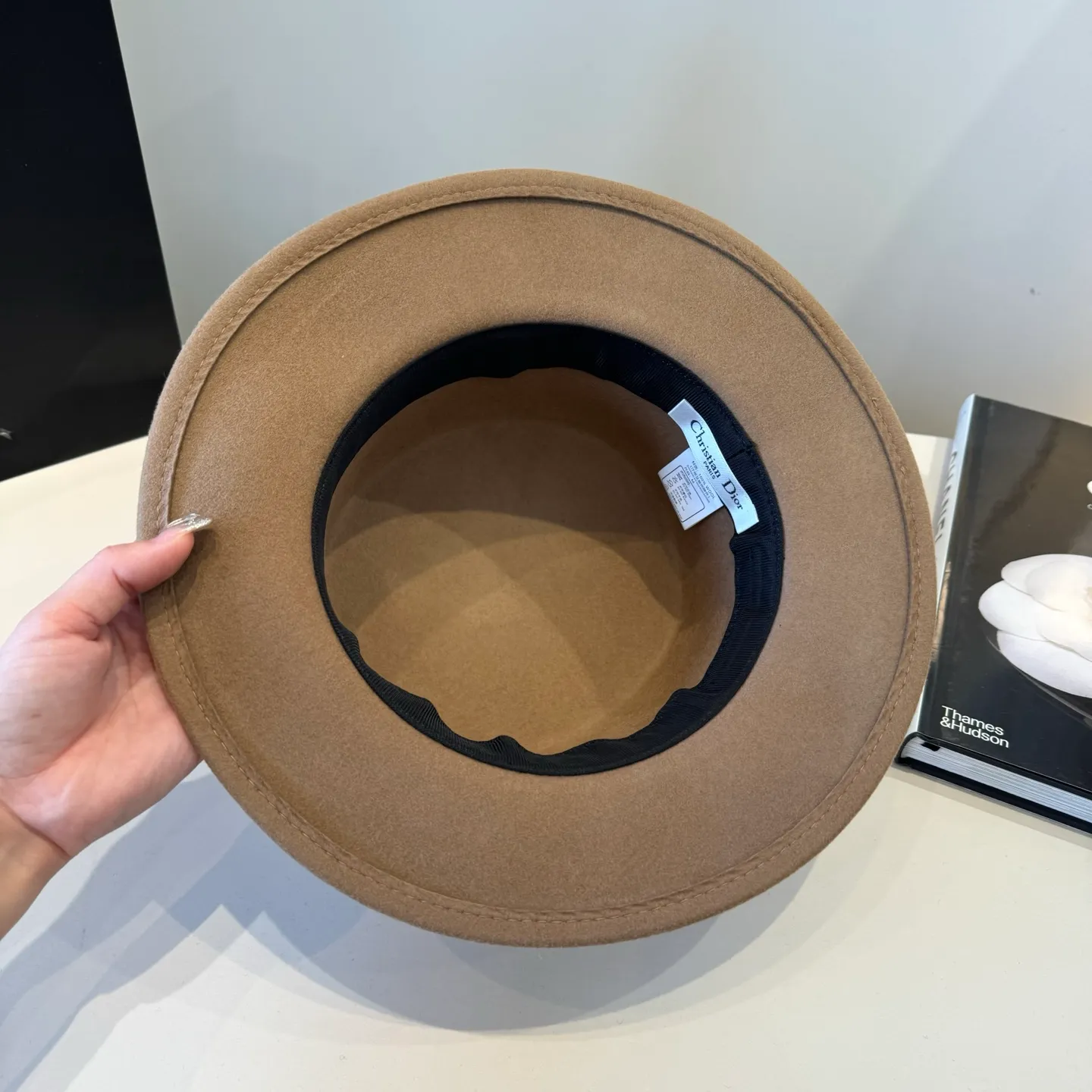 💰200¥ Dior new wool top hat, flat top hat, 100% wool fabric 🦙%, head circumference 57cm