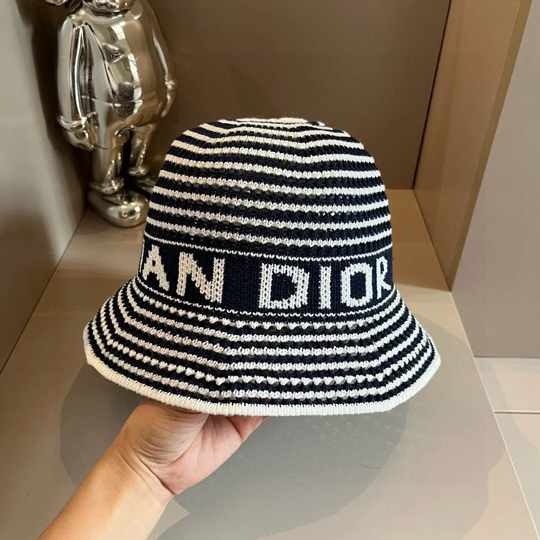 💰90¥ Dior new knitted bucket hat, hand-knitted hat