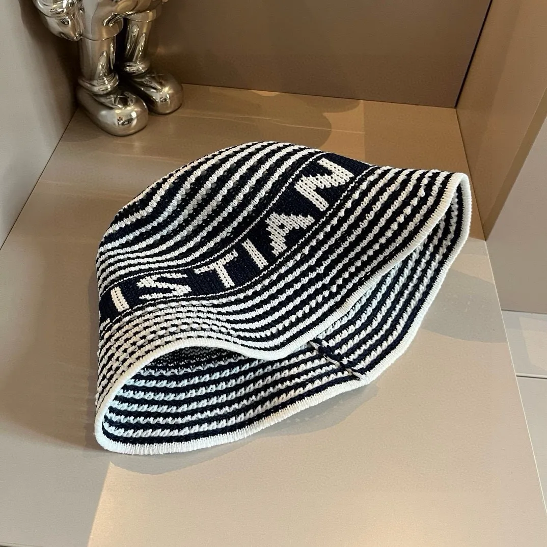 💰90¥ Dior new knitted bucket hat, hand-knitted hat