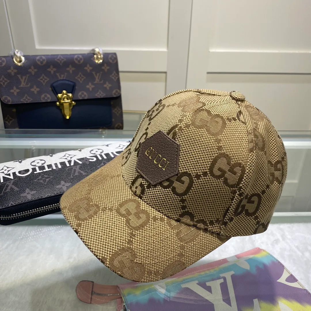 P70💰Gucci Baseball Cap GUCCI🧢Original quality is now available 🔥🎩 The craftsmanship is very exquisite, high-end and classy! Low-key luxury, easy to carry! Running volume! 【68211469】
