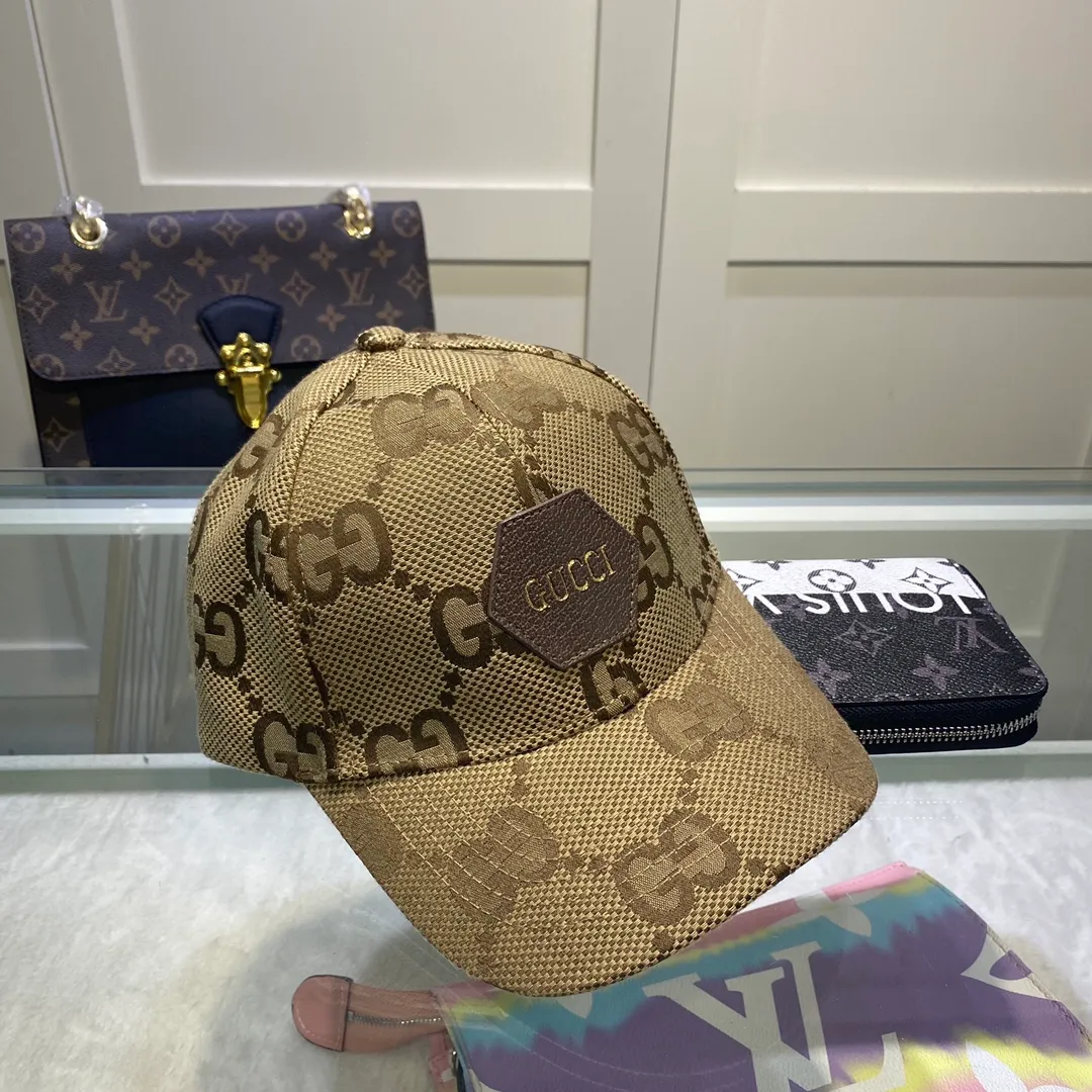 P70💰Gucci Baseball Cap GUCCI🧢Original quality is now available 🔥🎩 The craftsmanship is very exquisite, high-end and classy! Low-key luxury, easy to carry! Running volume! 【68211469】