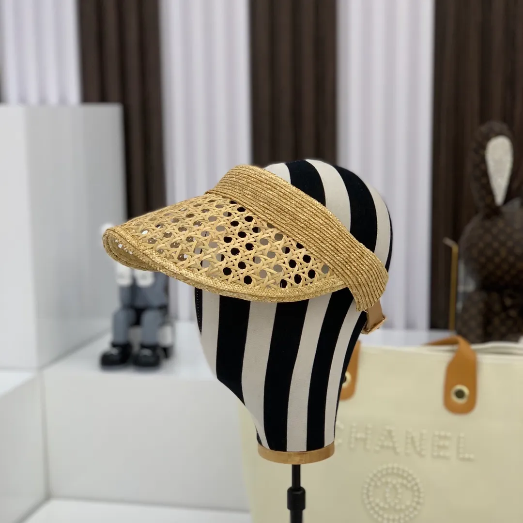 P100 original development! GUCCI counter's new sun protection empty top hat, ultra-fine wheat straw brown decoration, practical and fashionable, the color combination is absolutely nice! Simple and elegant, fashionable trendsetter, the same styles for major celebrities~Internet celebrities have been reserved❤ Recognize the details🌈Hang tags and internal labels are all available