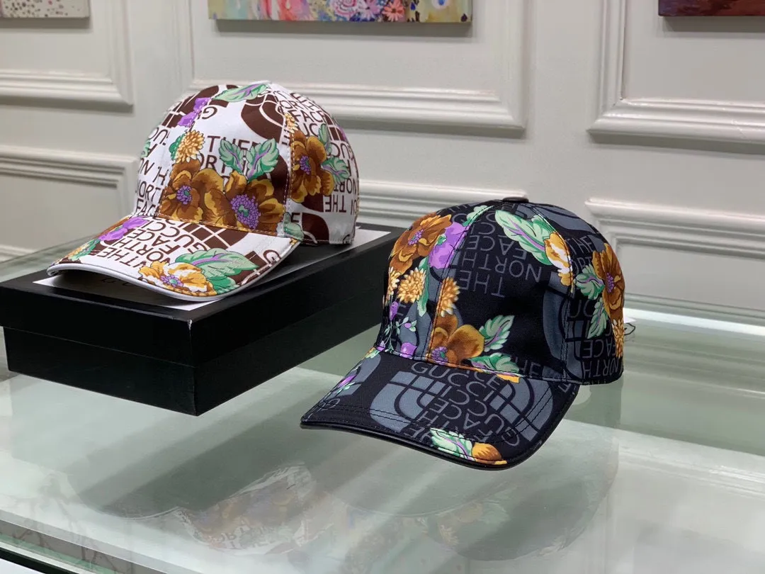 🉐90 Comes with box bag, Gucci (Gucci) new original baseball cap, Gucci north print, counter 1:1, imported canvas + first layer cowhide, popular for purchasing, versatile style for men and women, great quality! The basic head circumference is 56cm, and the patch is adjustable.
