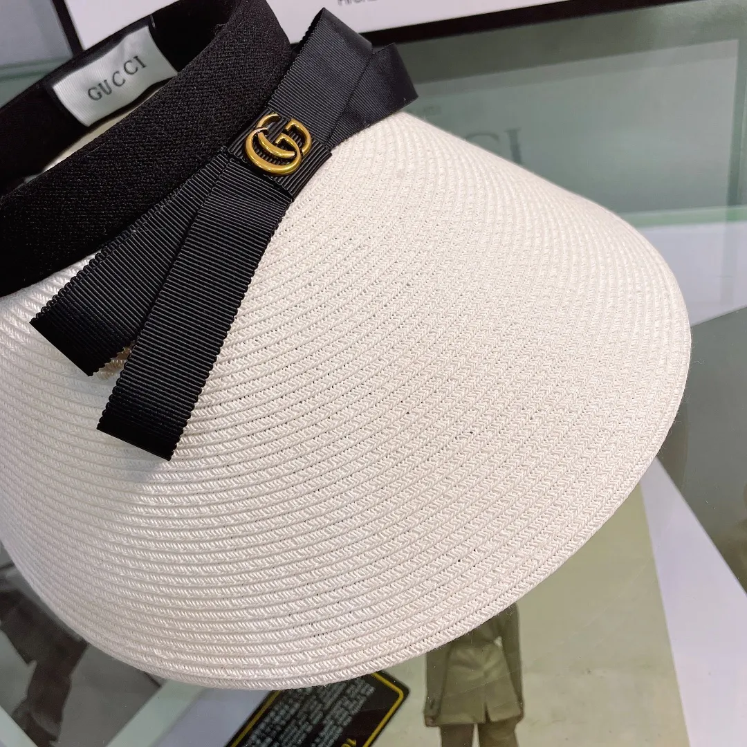 P70 Gucci quality fine braided bow🎀empty top hat, sweet style 💙Because the hat has an empty top, it will not feel dull in summer and does not pick up your hairstyle and face shape! The sun protection effect is no less than that of a professional sun protection cloth hat. Just buy the western style one🙄