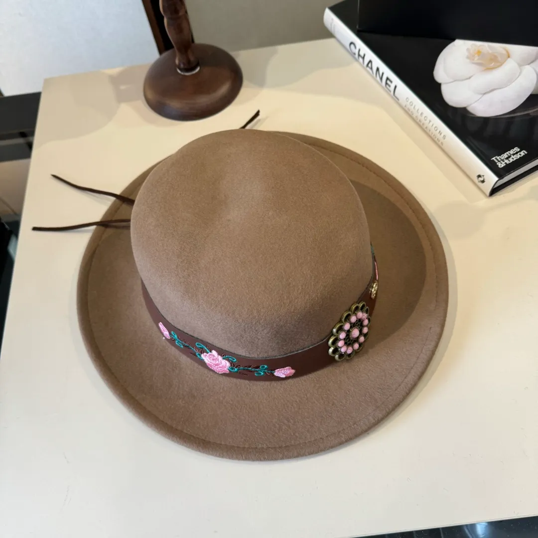 💰190¥ Gucci new wool top hat, flat top hat, 100% wool fabric 🦙%, head circumference 57cm