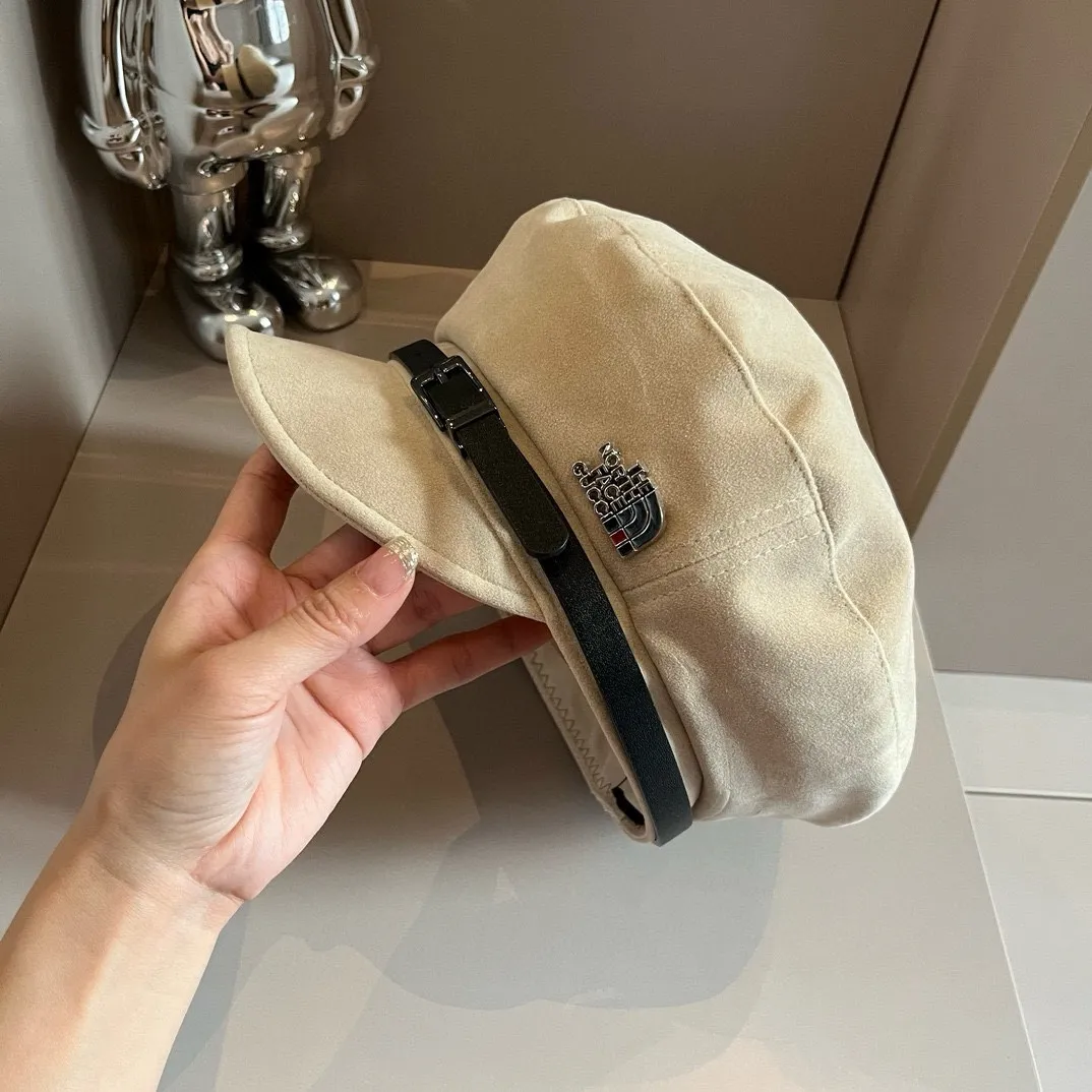 💰100¥ Gucci new peaked military cap, head circumference 57cm