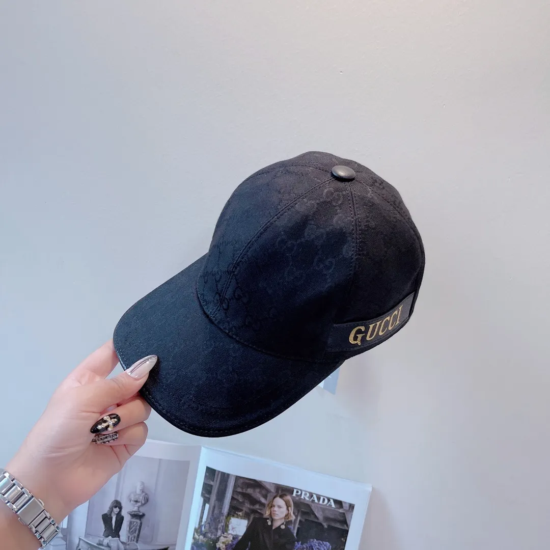 🉐110 Gucci new original baseball cap, 1:1 mold opening and customization at the counter, heavy embroidery, original canvas + first-layer cowhide, light and breathable! The quality is great, the basic head circumference is 56cm, the patch is adjustable