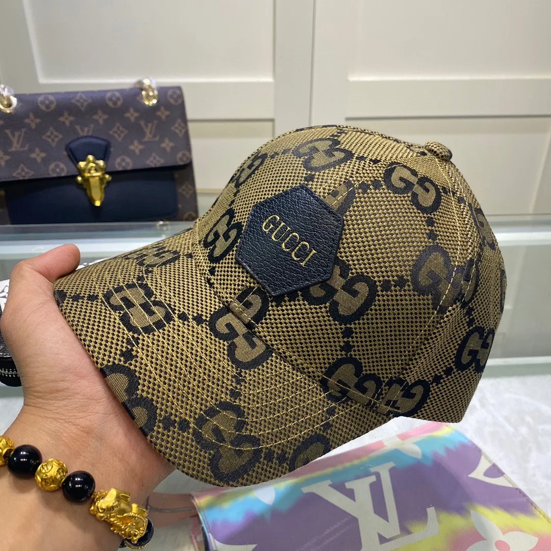 P70💰Gucci Baseball Cap GUCCI🧢Original quality is now available 🔥🎩 The craftsmanship is very exquisite, high-end and classy! Low-key luxury, easy to carry! Running volume! 【68211469】