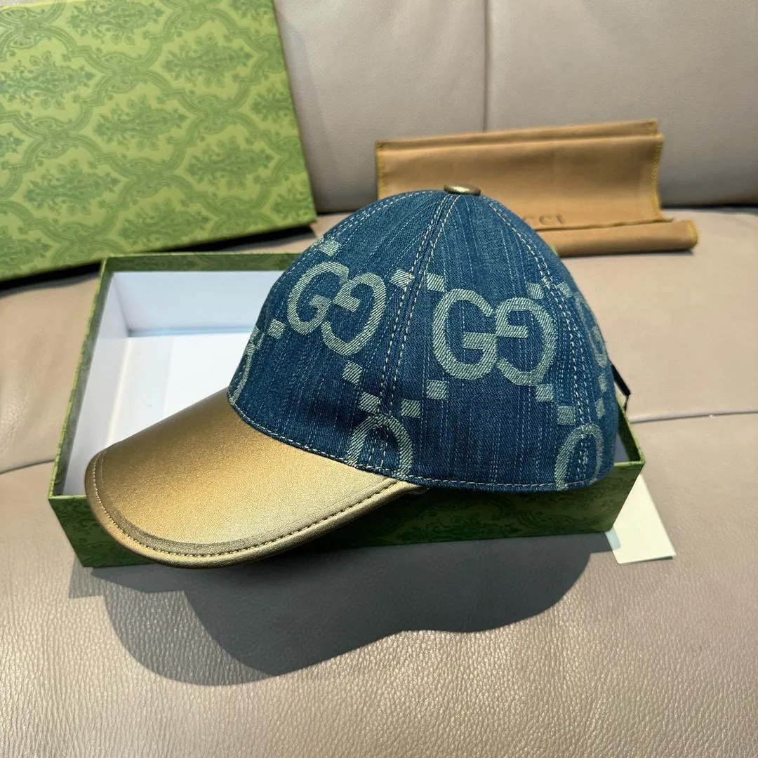 P90, Gucci (Gucci) new original baseball cap, large double G leather, best-selling model at the counter, 1:1 mold customization, original canvas fabric + first-layer cowhide, fashionable and handsome! The quality is great, the basic head circumference is 56cm, and the patch is adjustable.