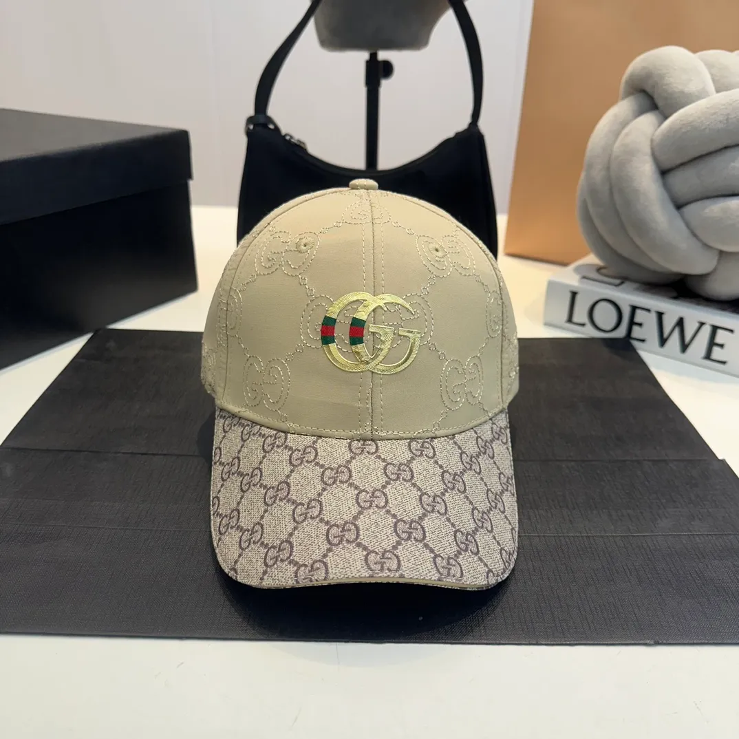 P60 Gucci Baseball Cap♥️GUCCI🧢New product from the official website, baseball cap, original quality, very popular 🔥🎩 The craftsmanship is very exquisite, high-end and classy! Low-key luxury, easy to carry! Running volume