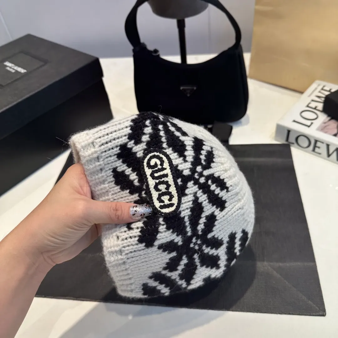 P80 Gucci knitted beanie, unisex