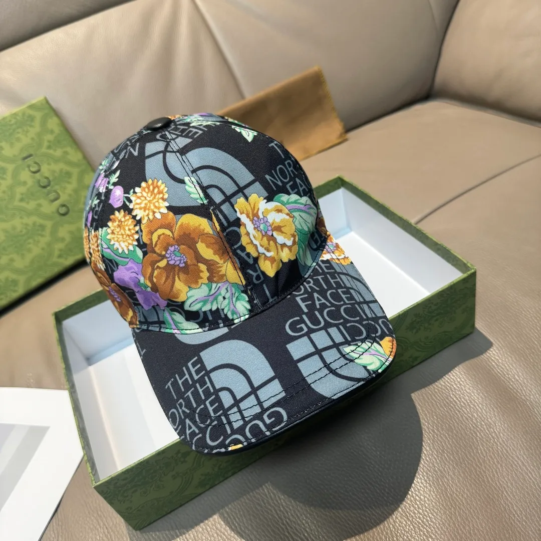 p90, Gucci (Gucci) new original baseball cap, Gucci north print, counter 1:1, imported canvas + first-layer cowhide, popular purchasing agent, versatile style for men and women, great quality! The basic head circumference is 56cm, and the patch is adjustable.