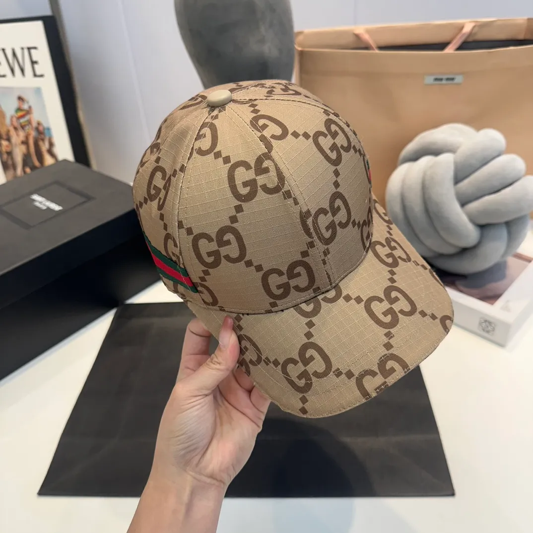 P60 GUCCI 2024 official website baseball cap, original quality is very popular 🔥🎩 The craftsmanship is very exquisite, high-end and classy! Low-key luxury, easy to carry! Running volume!