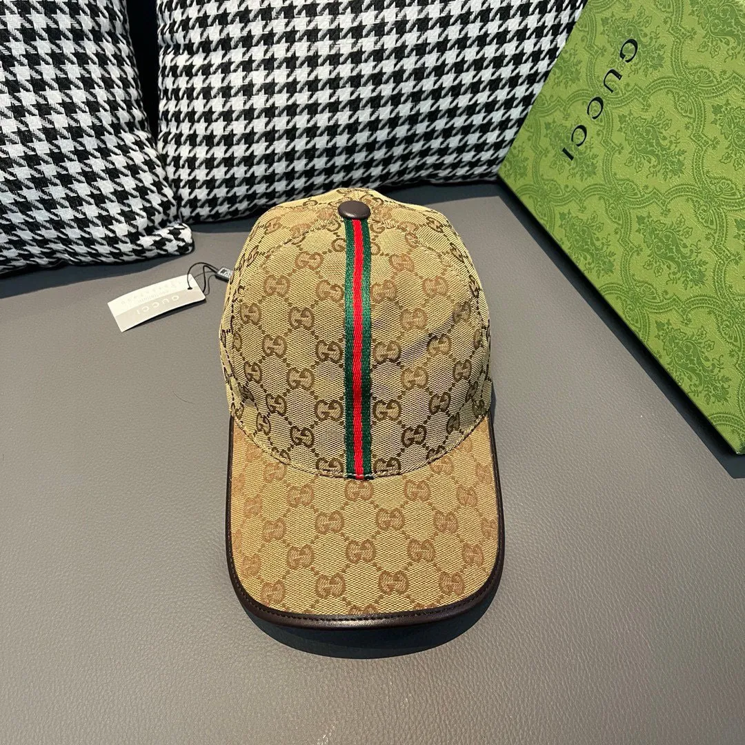 p90., Gucci (Gucci) classic original baseball cap, vertical small webbing, 1:1 mold customization, original canvas + first-layer cowhide, genuine leather edging, handsome and fashionable, popular purchasing agency, versatile style for men and women, great quality! The basic head circumference is 56cm, and the patch is adjustable.