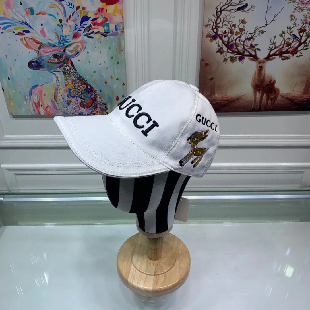 🉐120, Gucci (Gucci) new original baseball cap, deer, 1:1 mold customization, heavy embroidery, details comparable to counters, original canvas + first layer cowhide, excellent quality! The first choice for handsome men and beautiful women, fashionable and versatile. The basic head circumference is 56cm, and the patch is adjustable.