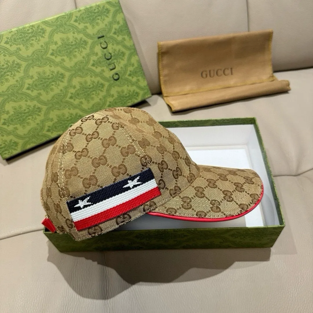 p90, Gucci (Gucci) classic original baseball cap, five-star webbing, 1:1 mold customization, original canvas + first-layer cowhide, popular purchasing agent, versatile style for men and women, great quality! The basic head circumference is 56cm, and the patch is adjustable.
