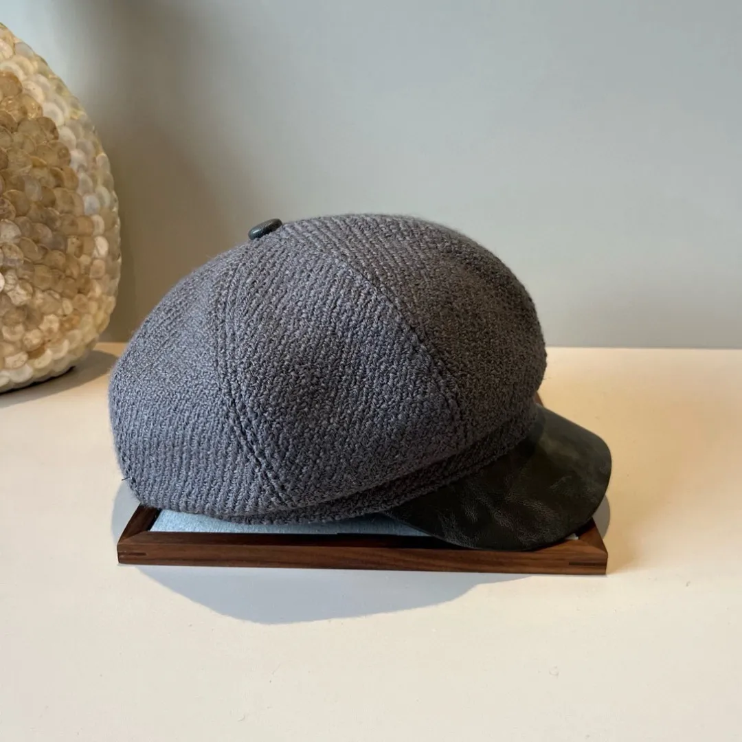 🉐160¥ Gucci new duck bill painter's hat, head circumference 57cm