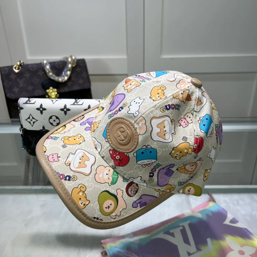 P56💰Gucci (Gucci) classic original baseball cap, 1:1 mold customization, original fabric + first layer of cowhide, full of heroism, excellent quality! Pure cotton lining, basic head circumference 56cm, adjustable patches.