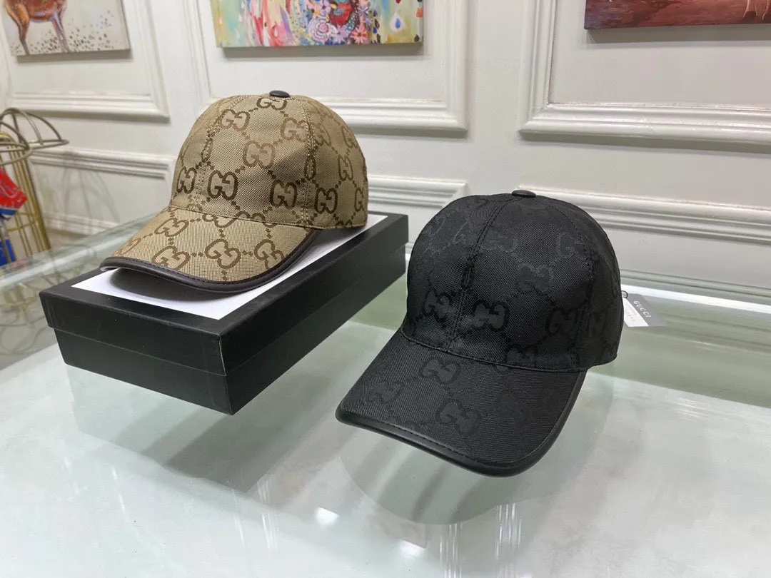 🉐90 Comes with a packaging bag, Gucci's new original baseball cap, large double G, customized at the counter with 1:1 mold opening, original canvas fabric + first-layer cowhide, light and breathable! The basic head circumference is 56cm, and the patch is adjustable.