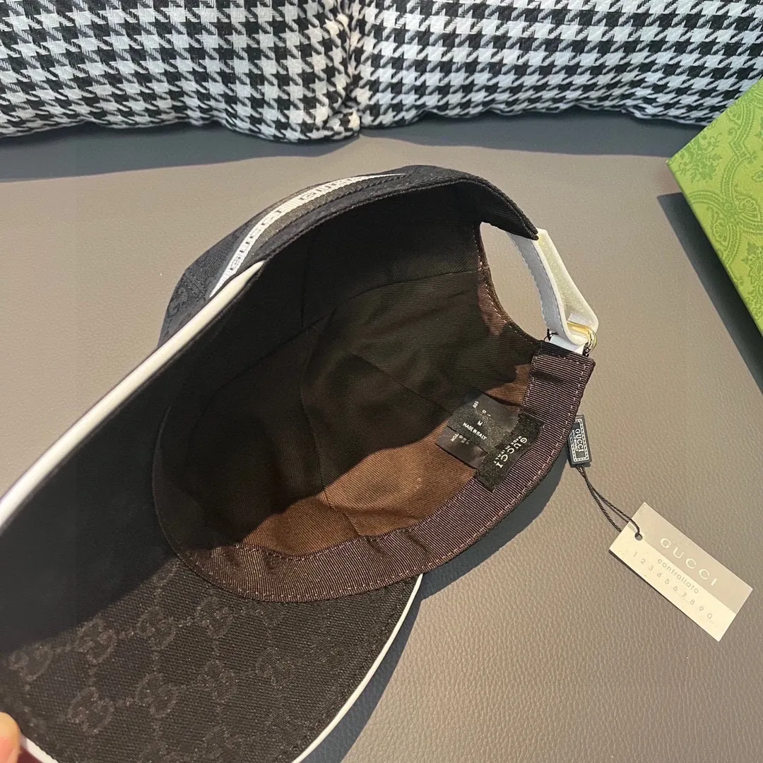 🉐️90, Gucci (Gucci) classic original baseball cap, logo webbing counter 1:1 mold opening, the highest version, original canvas + first-layer cowhide, pure cotton lining, light and breathable! Photographed in real life, suitable for men and women in all seasons, basic head circumference 56cm, adjustable patches.