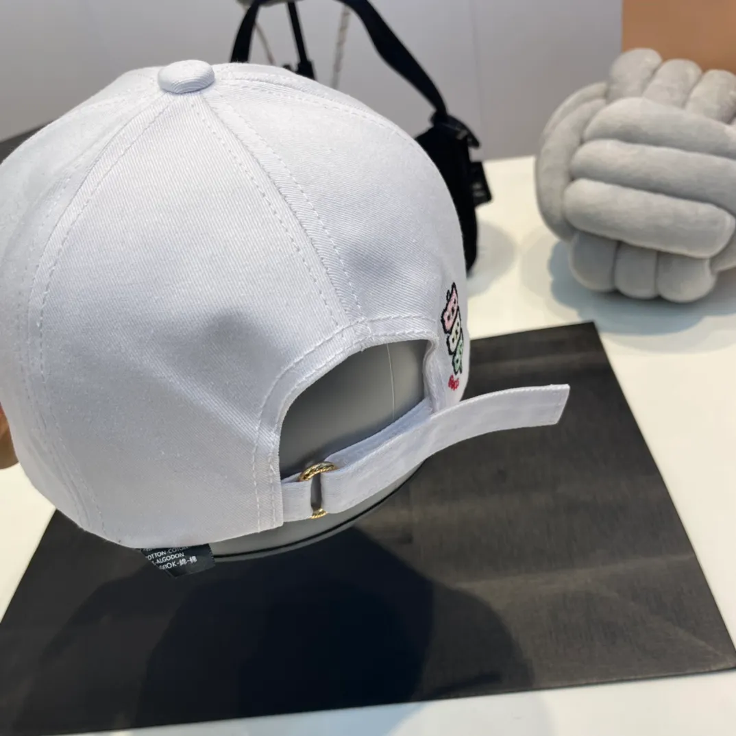 P60 GUCCI Gucci co-branded Balenciaga 2023 new simple embroidered baseball cap, very trendy! Casual and sports style. Super easy to match clothes