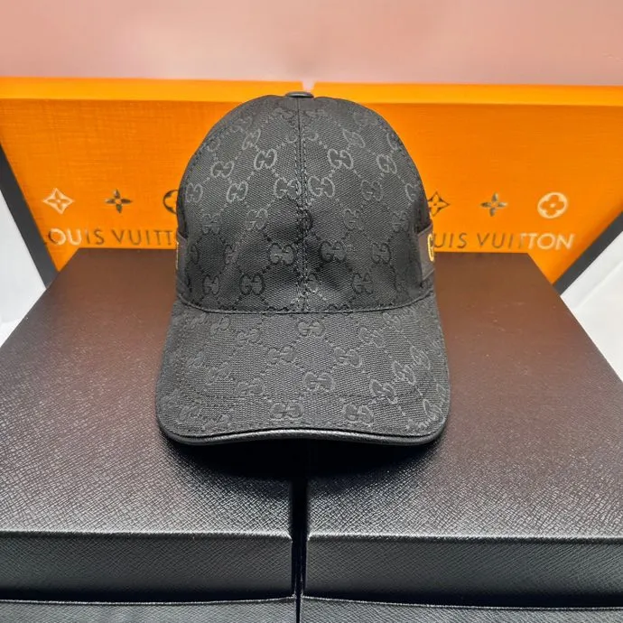P90 new arrival, the latest model at Gucci counters, original canvas fabric, top quality original order, excellent quality, same baseball cap as the official website, real product shot, ready to ship quickly