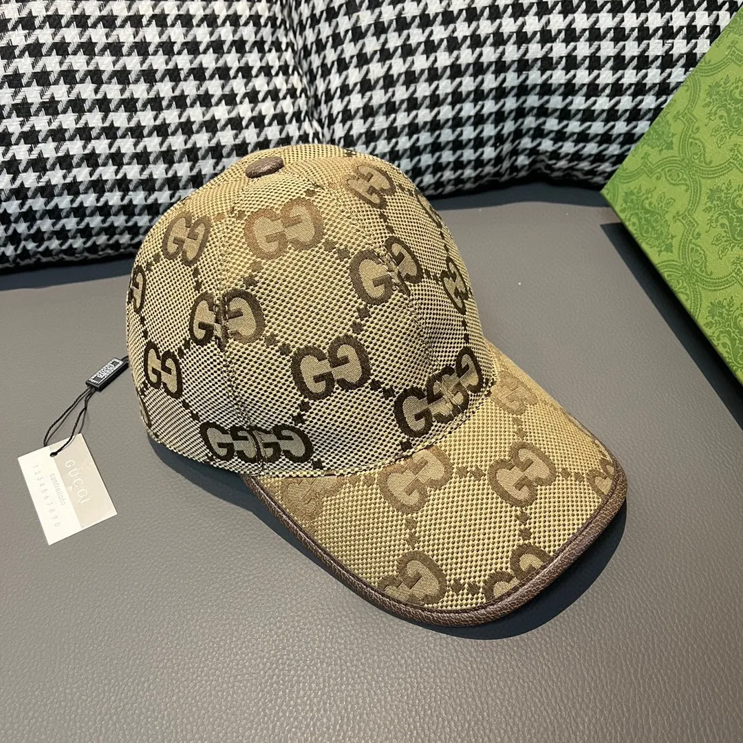 🉐90, Gucci Gucci's new original baseball cap, large double G, 1:1 mold customization at the counter, perfect pattern, original canvas fabric + first-layer cowhide, light and breathable! The basic head circumference is 56cm, and the patch is adjustable.