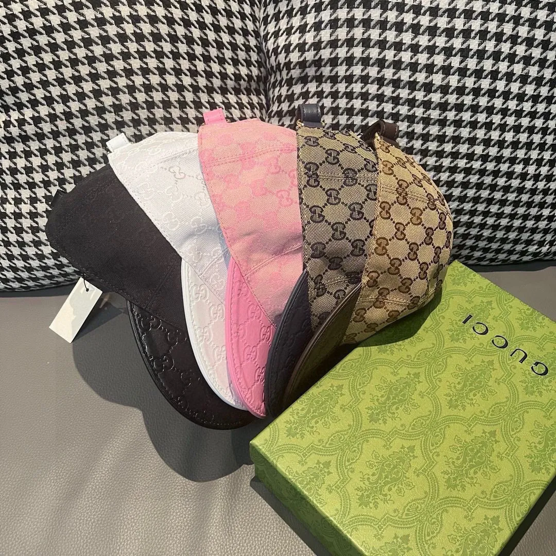 P90, Gucci (Gucci) classic original baseball cap, small double G cowhide stitching, 1:1 mold customization, excellent quality! The brim is embossed with first-layer cowhide, the quality is excellent! Basic head circumference 56, adjustable patch, five colors in stock, best-selling model!