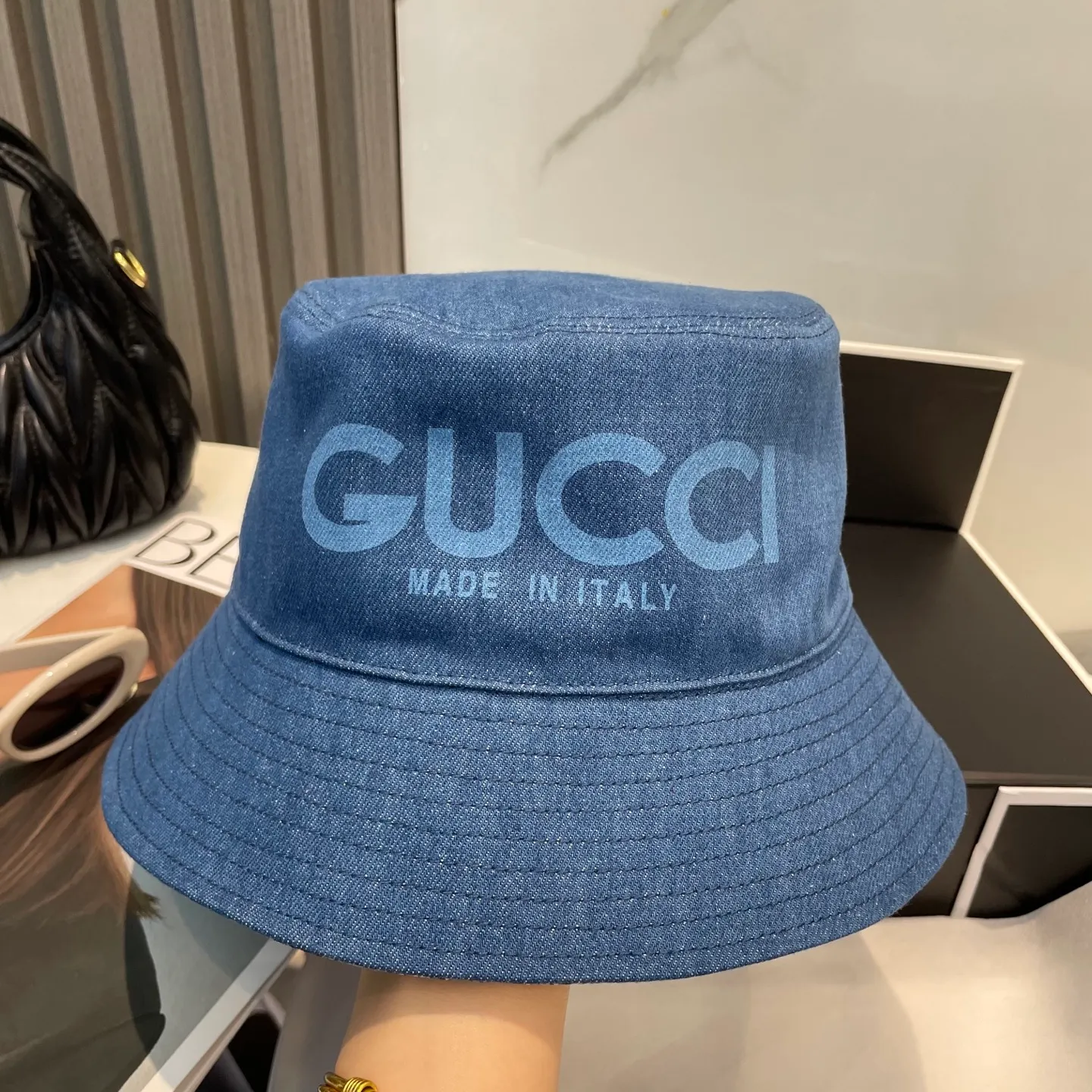 P70 GUCCI Gucci 2025 counter new simple double-sided fisherman hat is very trendy! Casual and sports style, classic production, super easy to match!