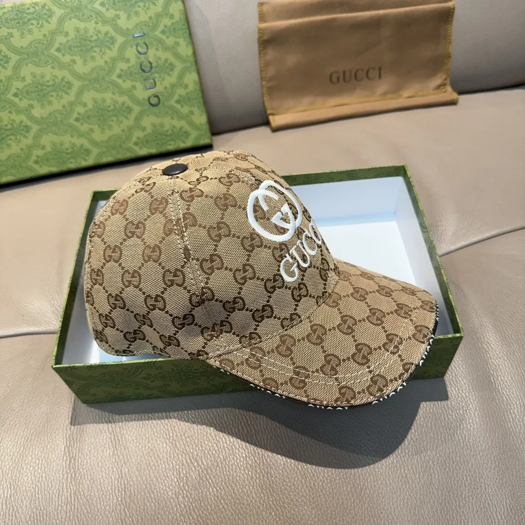 P90, Gucci (Gucci) new original baseball cap, GUCCI embroidery, 1:1 mold customization, heavy embroidery, details comparable to counters, original canvas fabric + first-layer cowhide, excellent quality! The first choice for handsome men and beautiful women, fashionable and versatile. The basic head circumference is 56cm, and the patch is adjustable.