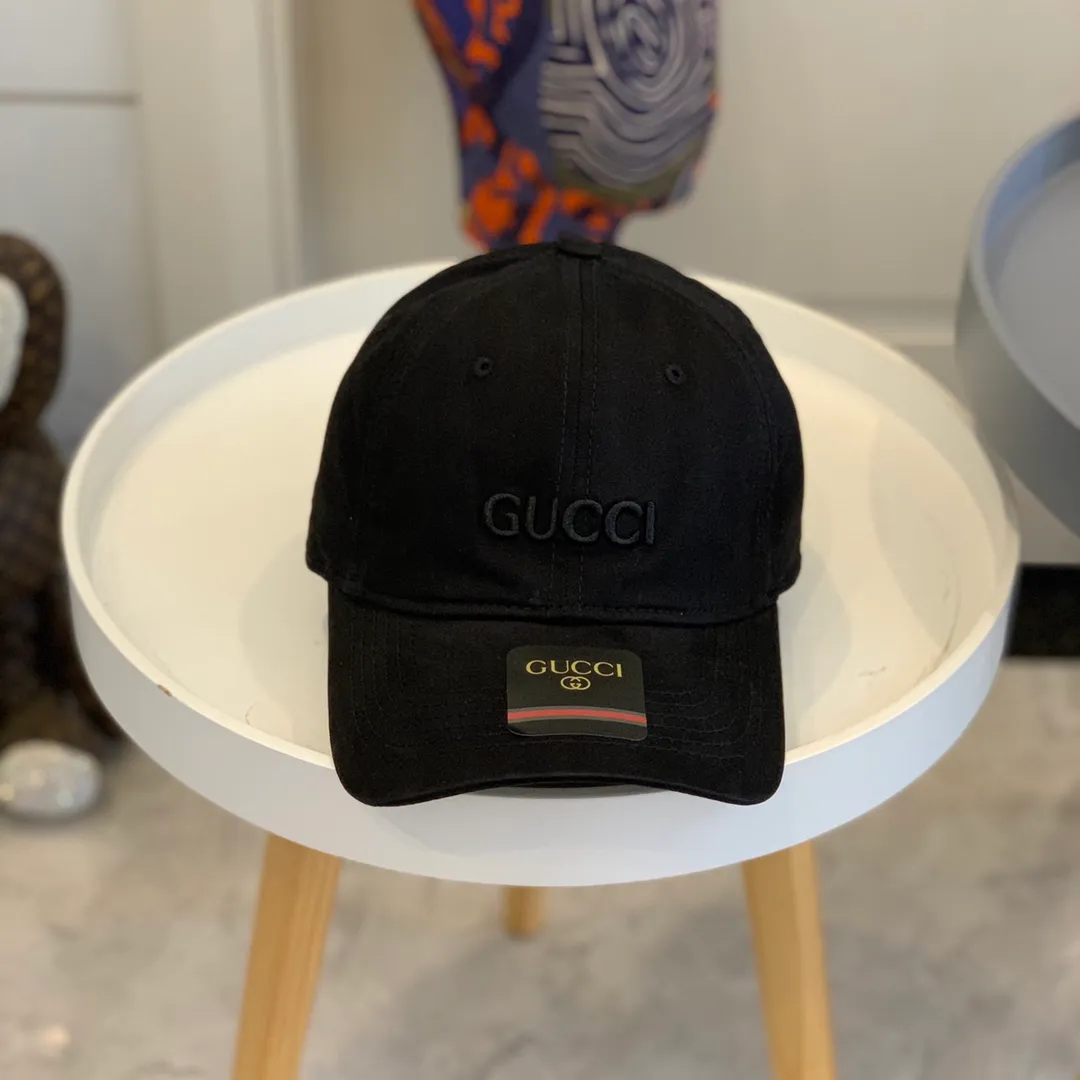p60 Gucci Baseball Cap♥️GUCCI Baseball Cap🧢Official website new product Gucci Baseball Cap, original quality is very popular 🔥🎩 The craftsmanship is very exquisite, high-end and classy! Low-key luxury, easy to carry! Excellent quality👍Fashionable and versatile