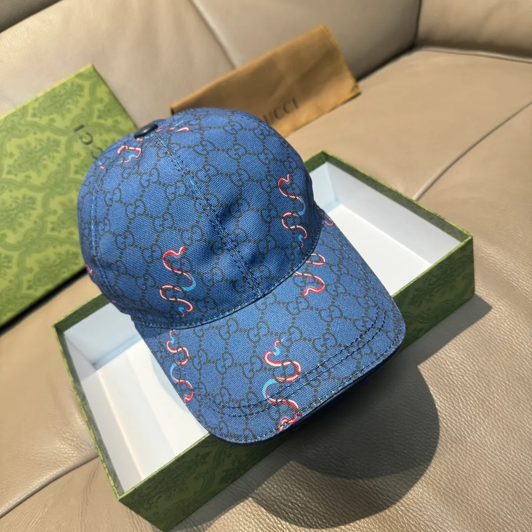 p90., Gucci Gucci’s new original baseball cap, limited edition for the Year of the Snake, crazy snake double G jacquard, 1:1 mold opening and customization at the counter, perfect anti-pattern, original canvas fabric, light and breathable! Basic head circumference 56cm, adjustable.