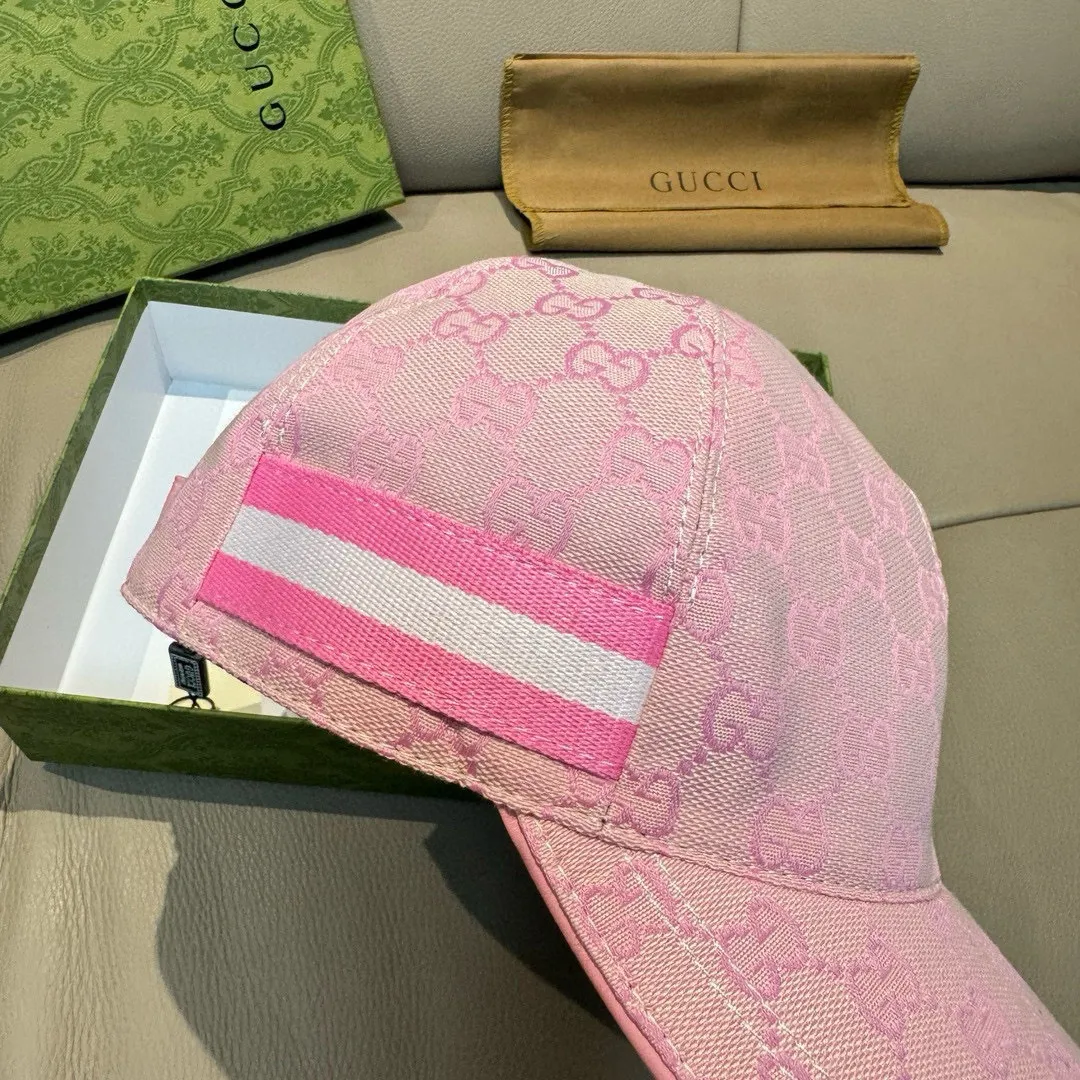 p900000 classic model! Apricot color, black, available in S and L sizes, Gucci (Gucci) classic original baseball cap 😍😍Customized with 1:1 mold opening at the counter, the highest version, original canvas fabric + first-layer cowhide, light and breathable! Photographed in real life, suitable for men and women in all seasons, basic head circumference 56cm, adjustable patches.