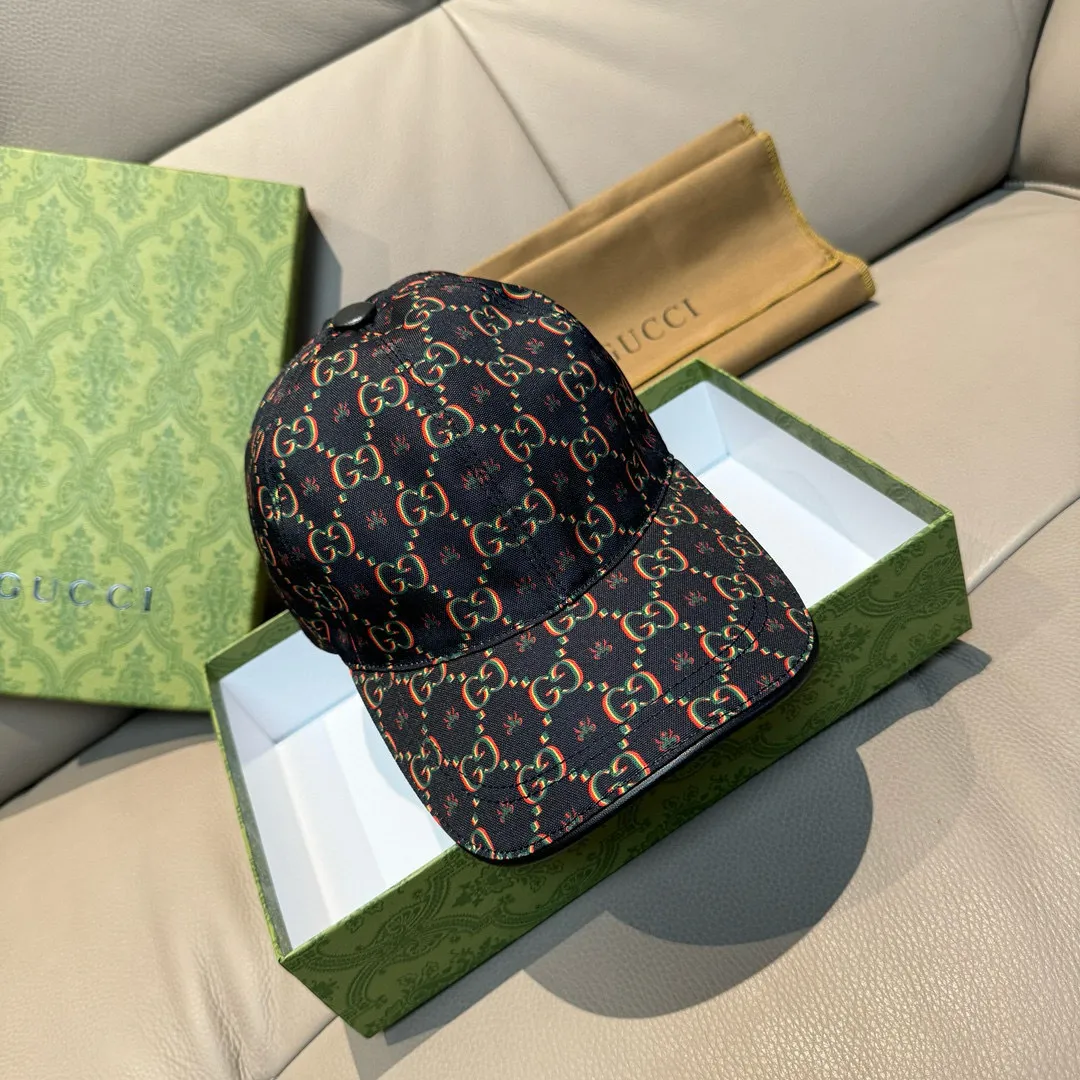 p90 New model shipped, Gucci (Gucci) new original baseball cap, double G insect print, counter 1:1, imported canvas + first layer cowhide, popular on behalf of purchasing, versatile style for men and women, great quality! The basic head circumference is 56cm, and the patch is adjustable.