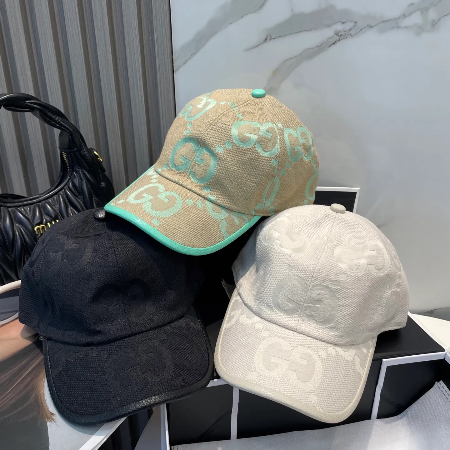 P70 Gucci new original baseball cap 🧢, exquisite and pure, stylish and stylish, cool and fashionable, out of stock at the counter, popular, great quality