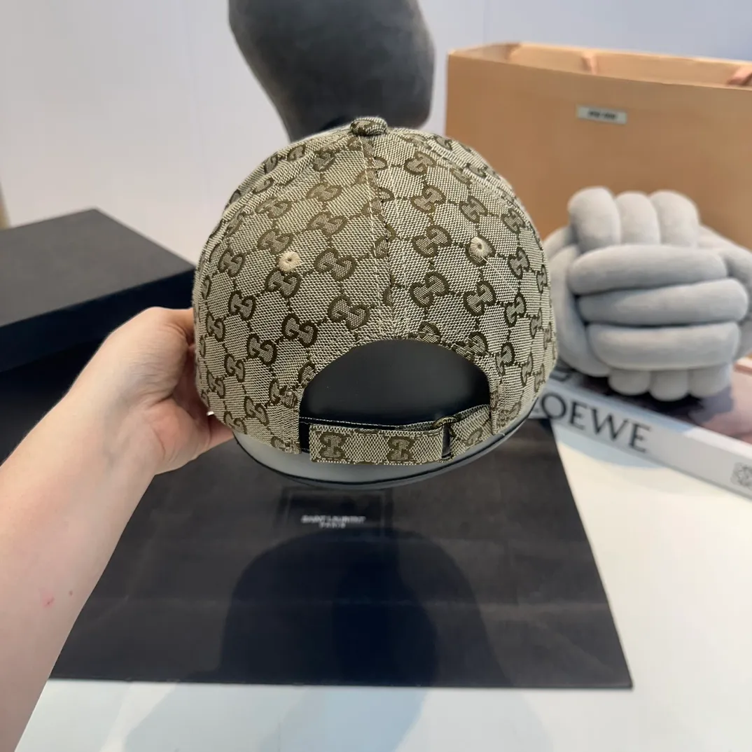 P60 GUCCI Gucci's new counter model baseball cap, new model shipped, big brand style is super easy to match, hurry up and get it!