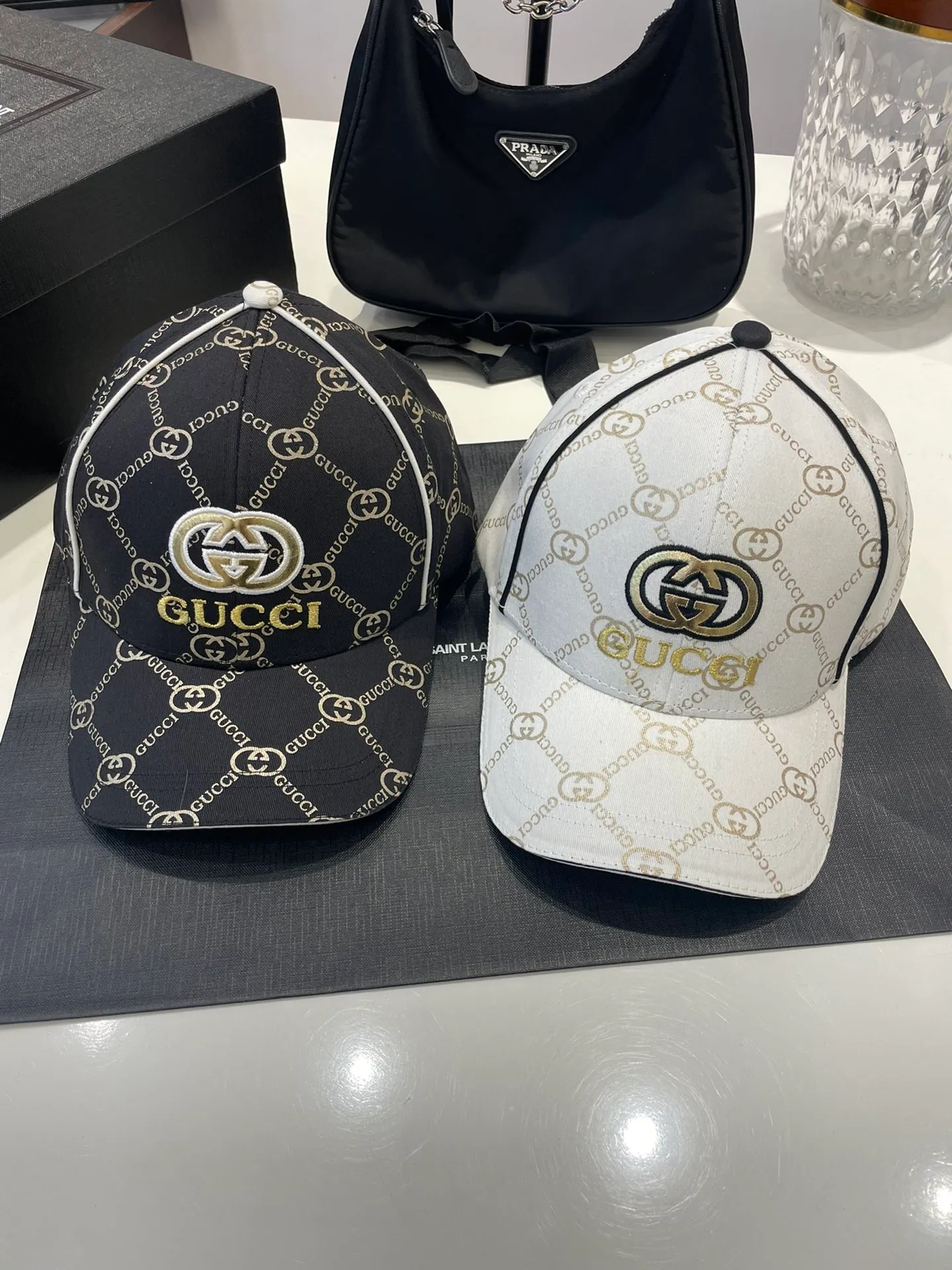 P60 [GUCCI] A classic baseball cap, the new model at the counter is simple and trendy! Casual and sports style, classic production, super easy to match with clothes