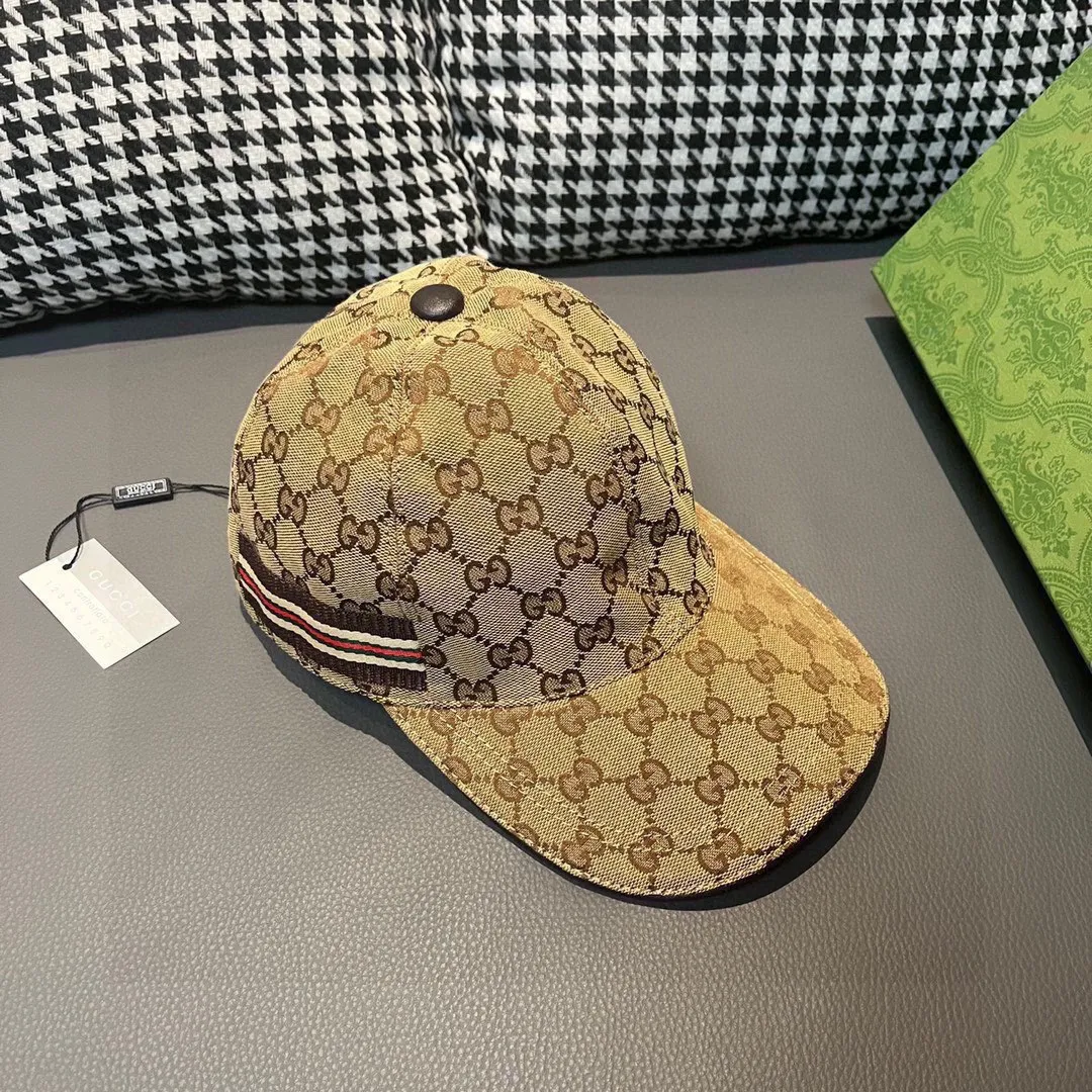 🉐️900,000-year-old classic model shipped! 🎗, Gucci (Gucci) classic original baseball cap 😍😍 1:1 mold customization at the counter, the highest version, original canvas + first-layer cowhide, light and breathable! Photographed in real life, suitable for men and women in all seasons, basic head circumference 56cm, adjustable patches.