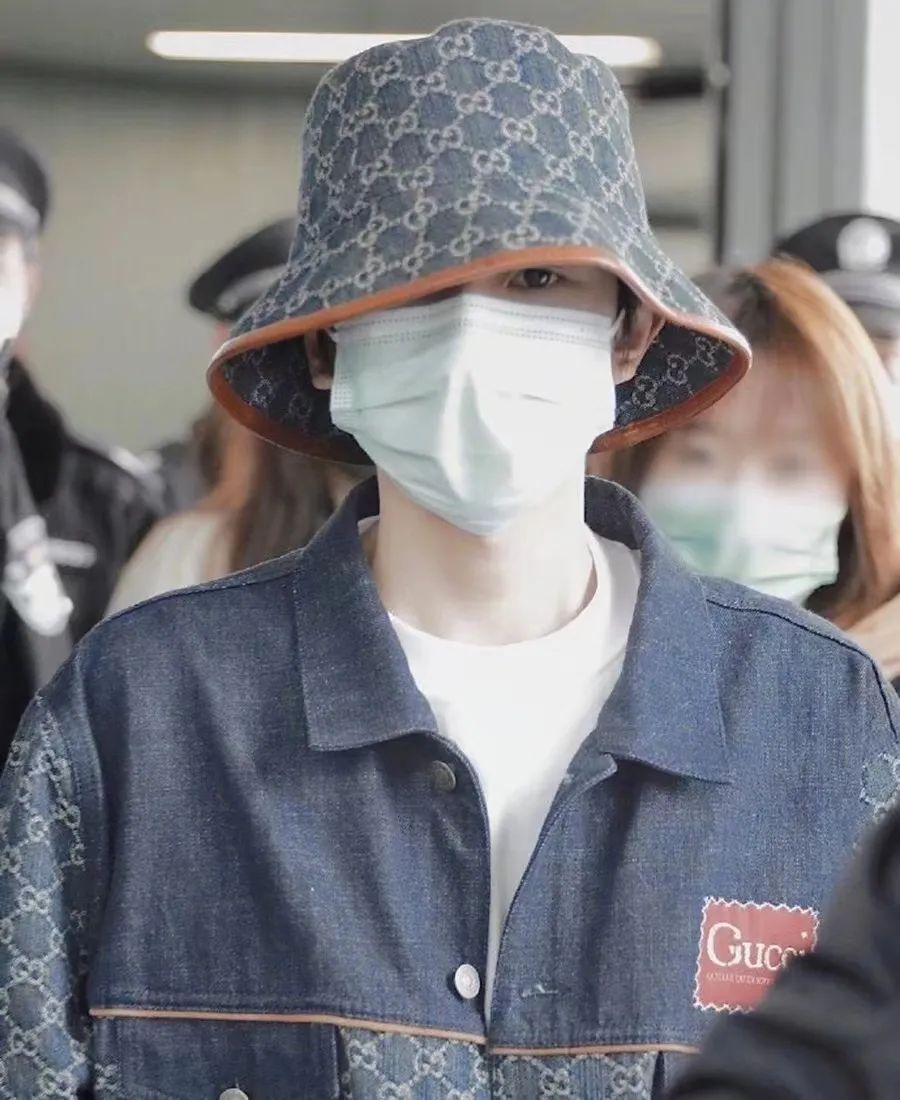 Gucci denim bucket hat is worth buying