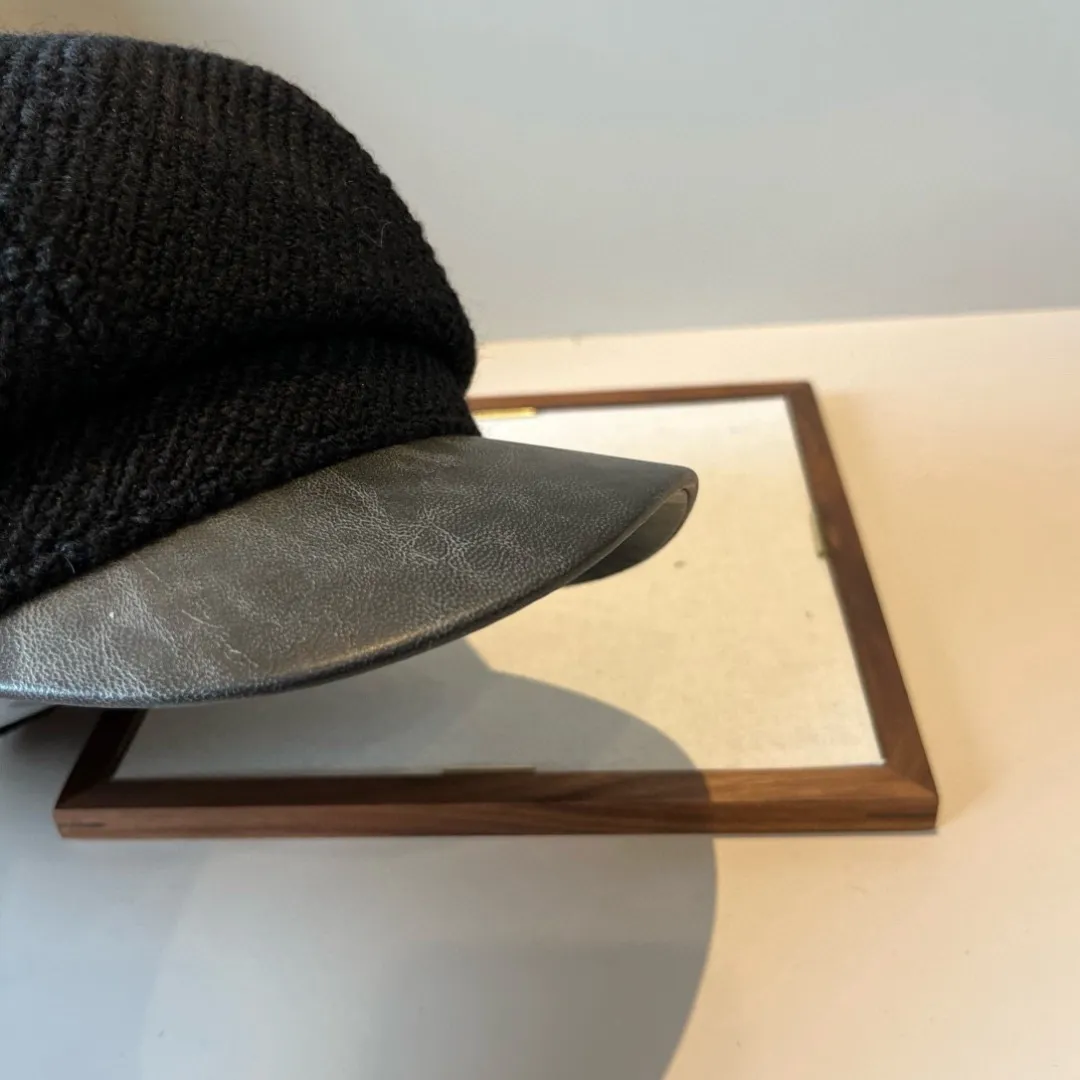 🉐160¥ Gucci new duck bill painter's hat, head circumference 57cm