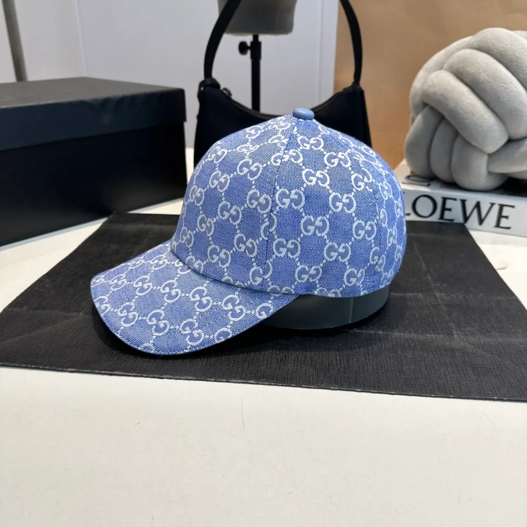 P60 Gucci Baseball Cap♥️GUCCI🧢New product from the official website, baseball cap, original quality, very popular 🔥🎩 The craftsmanship is very exquisite, high-end and classy! Low-key luxury, easy to carry! Running volume!