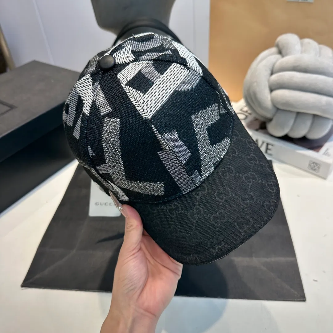 P60 Gucci Baseball Cap GUCCI official website new product, 2025 baseball cap, original quality is very popular 🔥🎩 The craftsmanship is very exquisite, high-end and classy! Low-key luxury, easy to carry! Running volume!