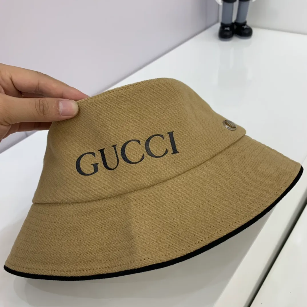 P90 GUCCI bucket hat 🧢original quality is now available 🔥🎩 The craftsmanship is very exquisite, high-end and classy! Low-key luxury, easy to carry! Running volume!